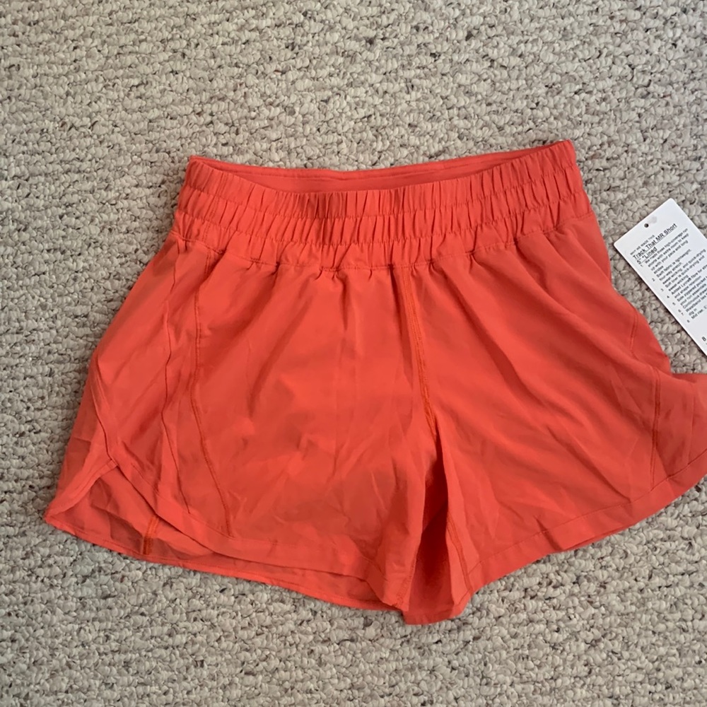 NWT Lululemon Track That MR Short 5” Lined